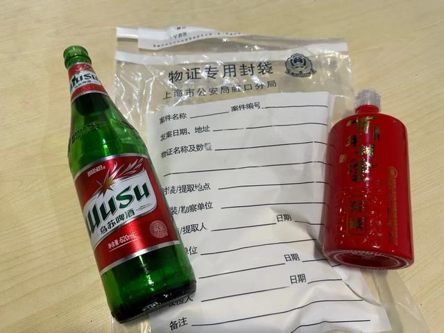 男子两天内喝掉三十瓶饮料引发中毒事件，深度剖析与警示