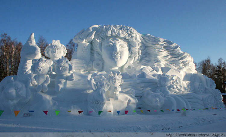 哈尔滨大雪雕，纯净水的艺术魔法展现