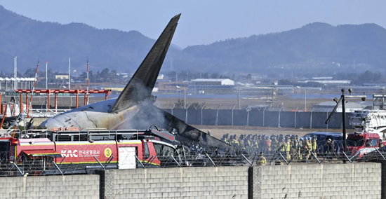 韩国空难幸存空少面临全身瘫痪风险，生命严峻考验