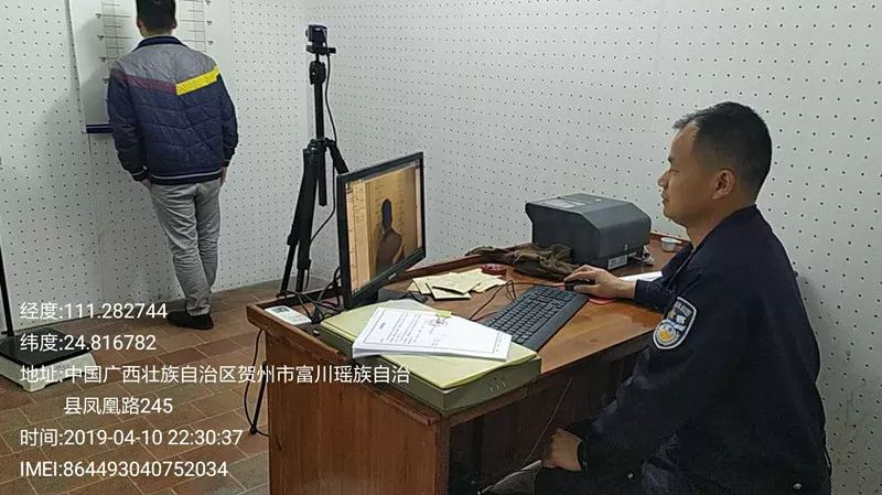 记者卧底体验算法监工背后的世界一个月揭秘真相