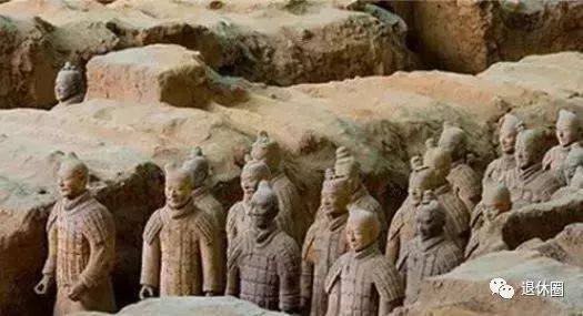 兵马俑微缩世界探秘，古代军队的缩影艺术之旅